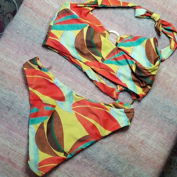 Shein Large Leaf Print Linked Cut Out One piece Swimsuit Yellow blue red - Picture 7 of 14